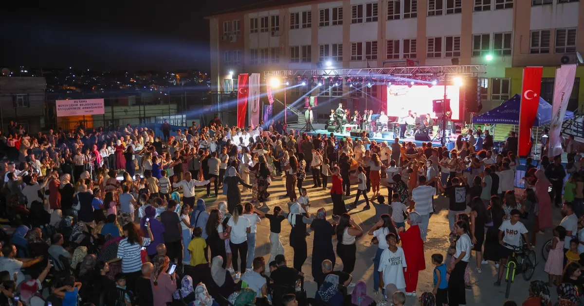 Mahallemde Konser Var başlıyor
