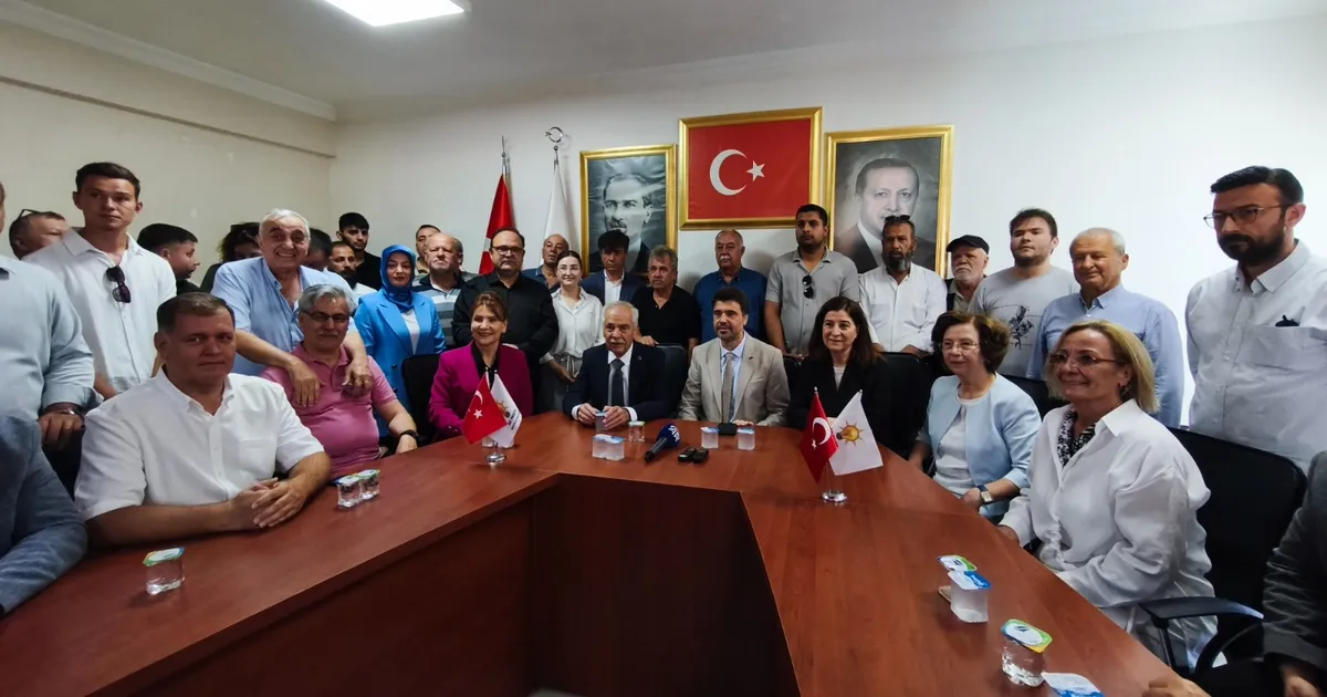 AK Parti’ye katılan Başkan Özcan: Geçişimizin bedeli Keşan’a hizmet olsun