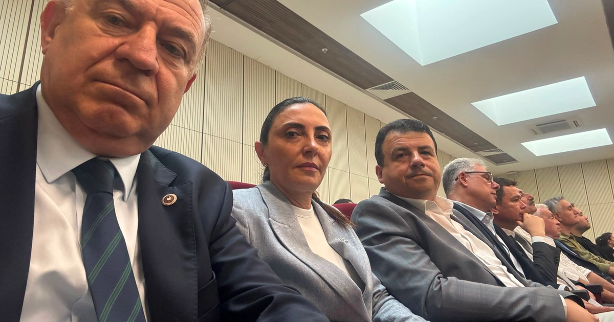CHP’li Gökhan Zeybek Bursa’da… “Hukuksuzluklara boyun eğmeyeceğiz”