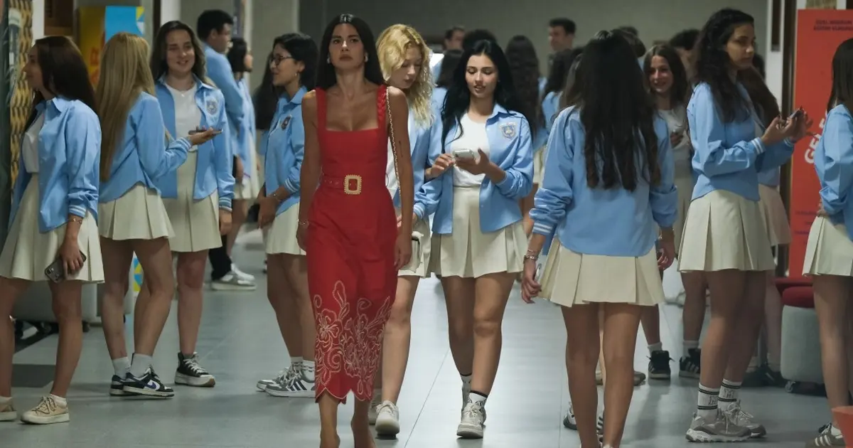 Ekranın yeni divası Şebnem Akkaya