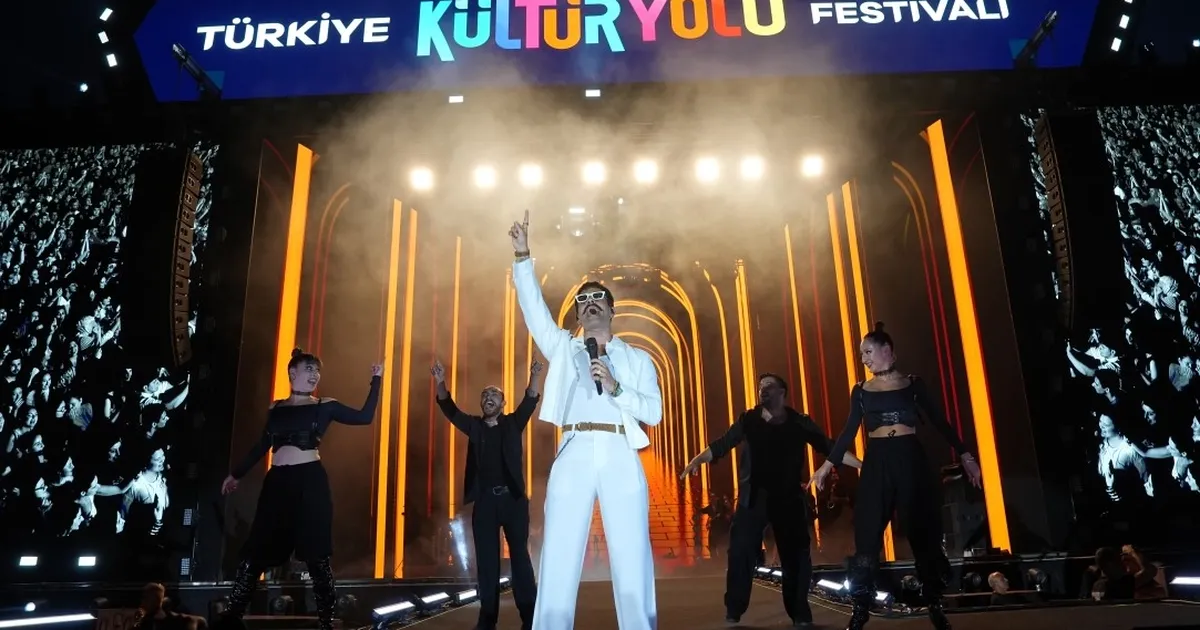 Gökhan Türkmen Bursa’yı salladı