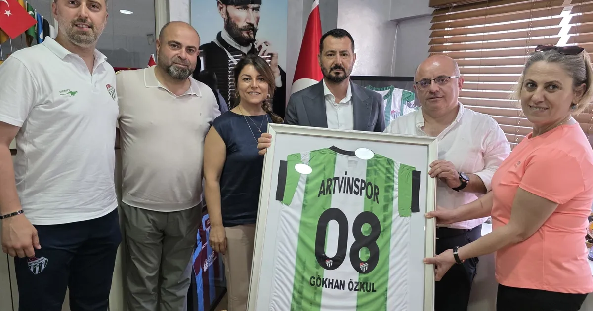 İş İnsanı Özkül’den Artvinli gençlere spor desteği çağrısı
