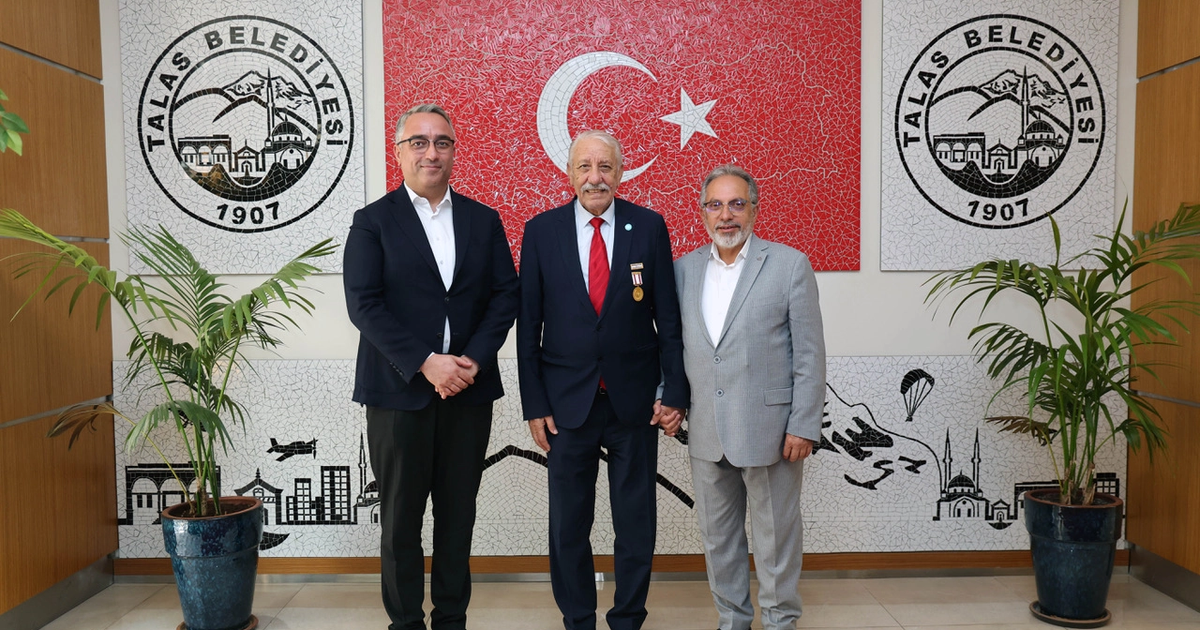 KKTC Öksüzoğlu’ndan Başkan Yalçın’a ziyaret