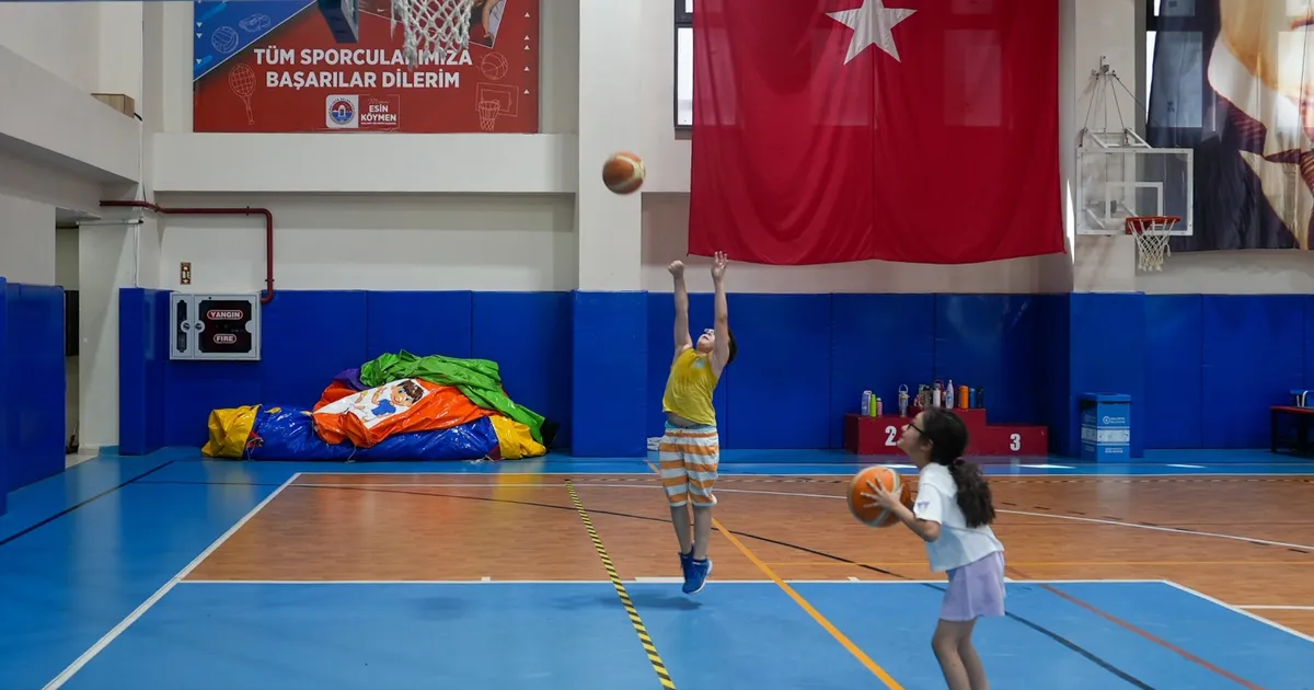 Maltepeli çocukların tatili sporla geçiyor