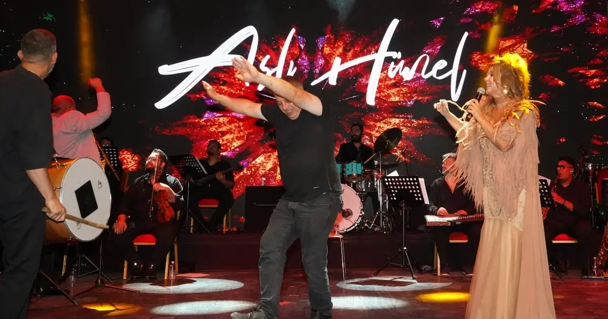 Bursa’da Aslı Hünel’den ‘Açıkhava’da müzik ziyafeti