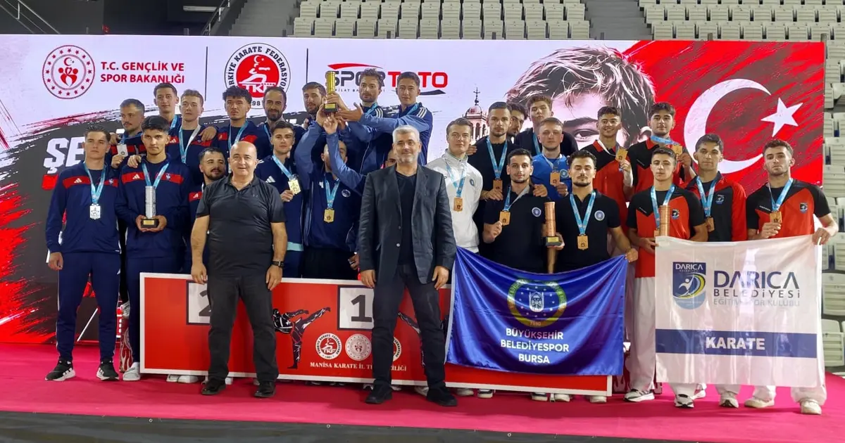 Bursalı sporcular madalyaları topluyor