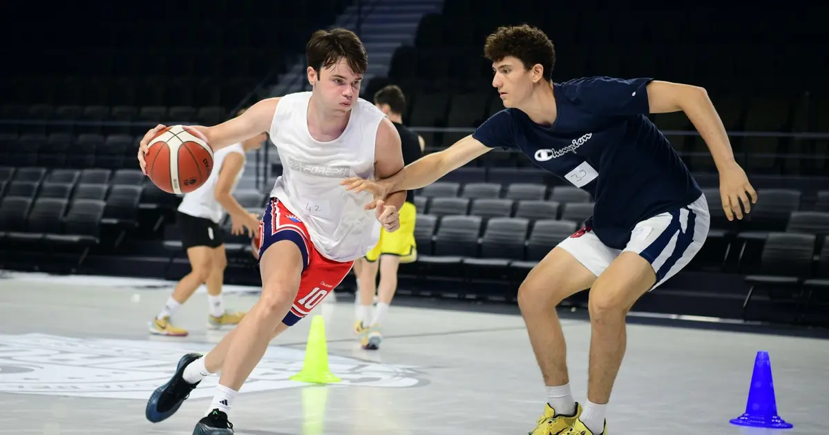 Çayırova’da, geleceğin basketbolcuları seçmelerde ter döktü