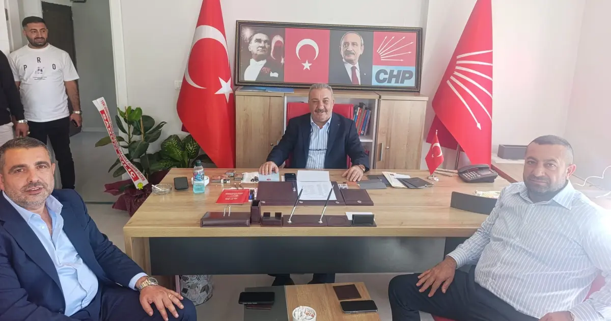 İş insanları Ekrem Tetik ve Volkan Barbaros’tan CHP Ağrı’ya ‘hayırlı olsun’ ziyareti