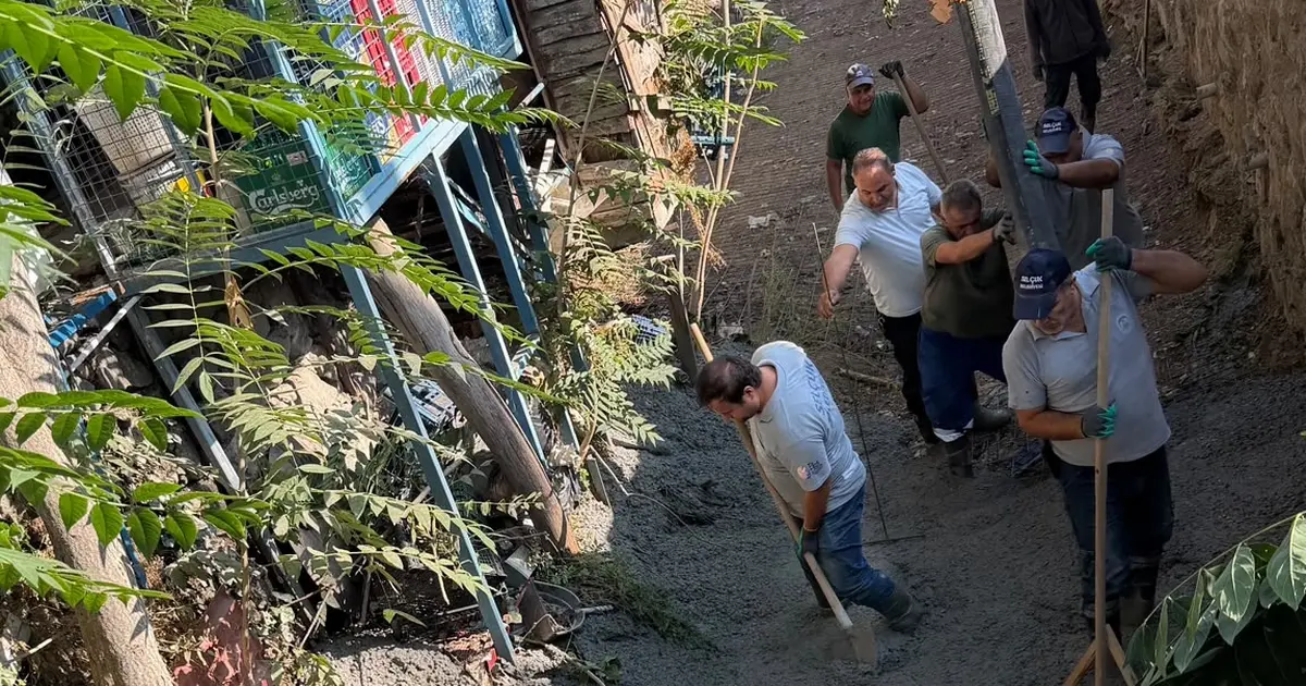 İzmir Efes Selçuk’ta derede altyapı çalışması