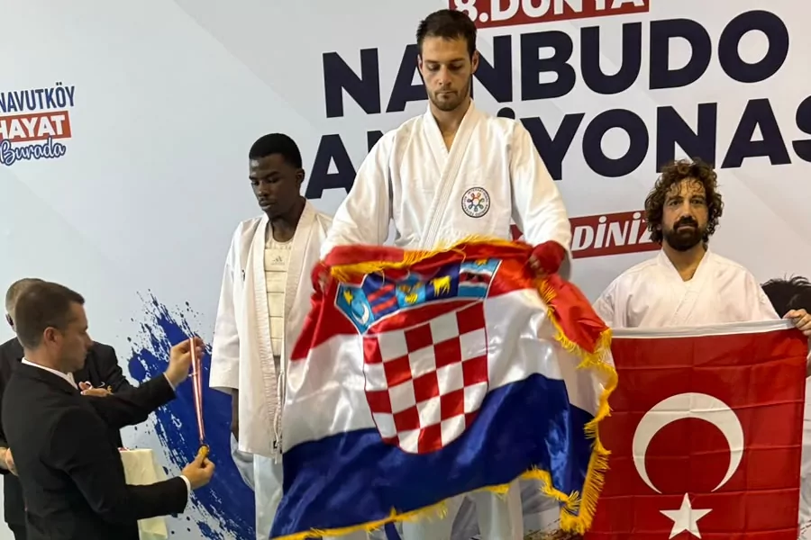 Karşıyakalı sporcu “Ahmet Can” dünya üçüncüsü oldu