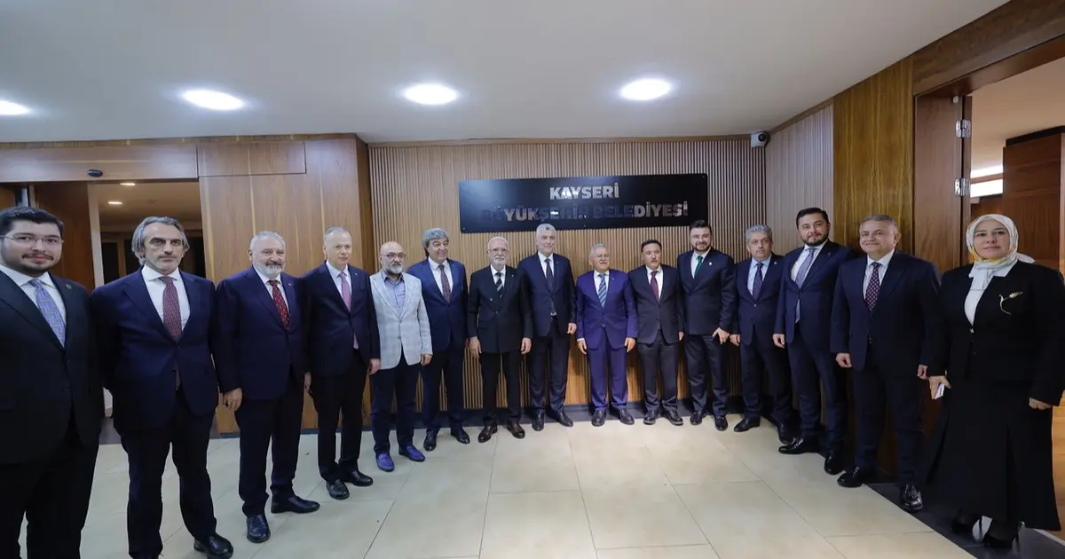 Ticaret Bakanı Bolat’tan Kayseri Büyükşehir’e ziyaret
