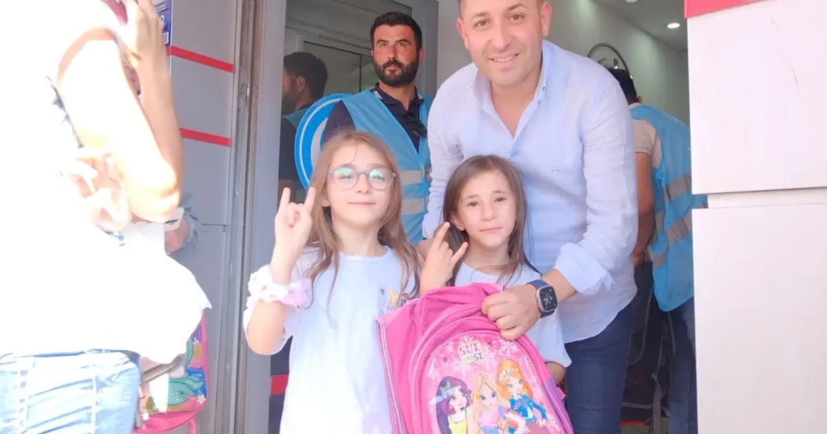 Ülkü Ocakları Kayseri İl Başkanlığı’ndan 5 bin öğrenciye kırtasiye desteği