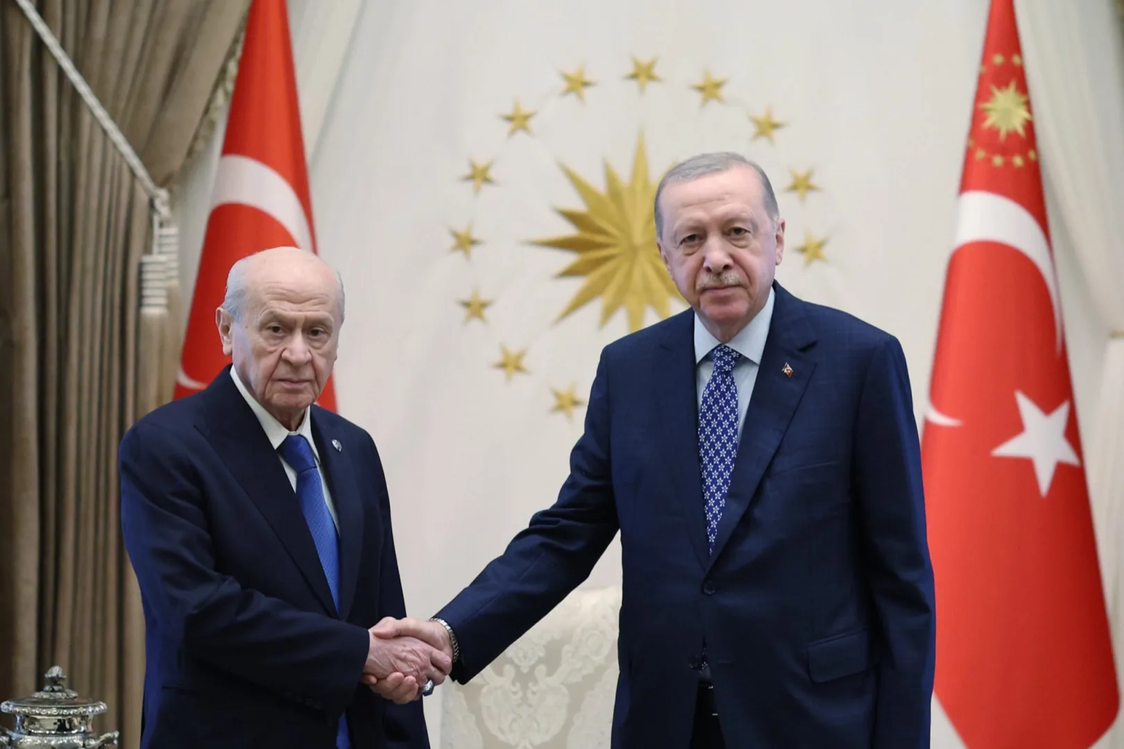Erdoğan, Bahçeli’yi Külliye’de kabul etti