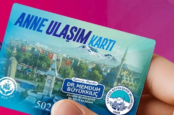 Kayseri Büyükşehir’in Anne Ulaşım Kartı’na yoğun ilgi