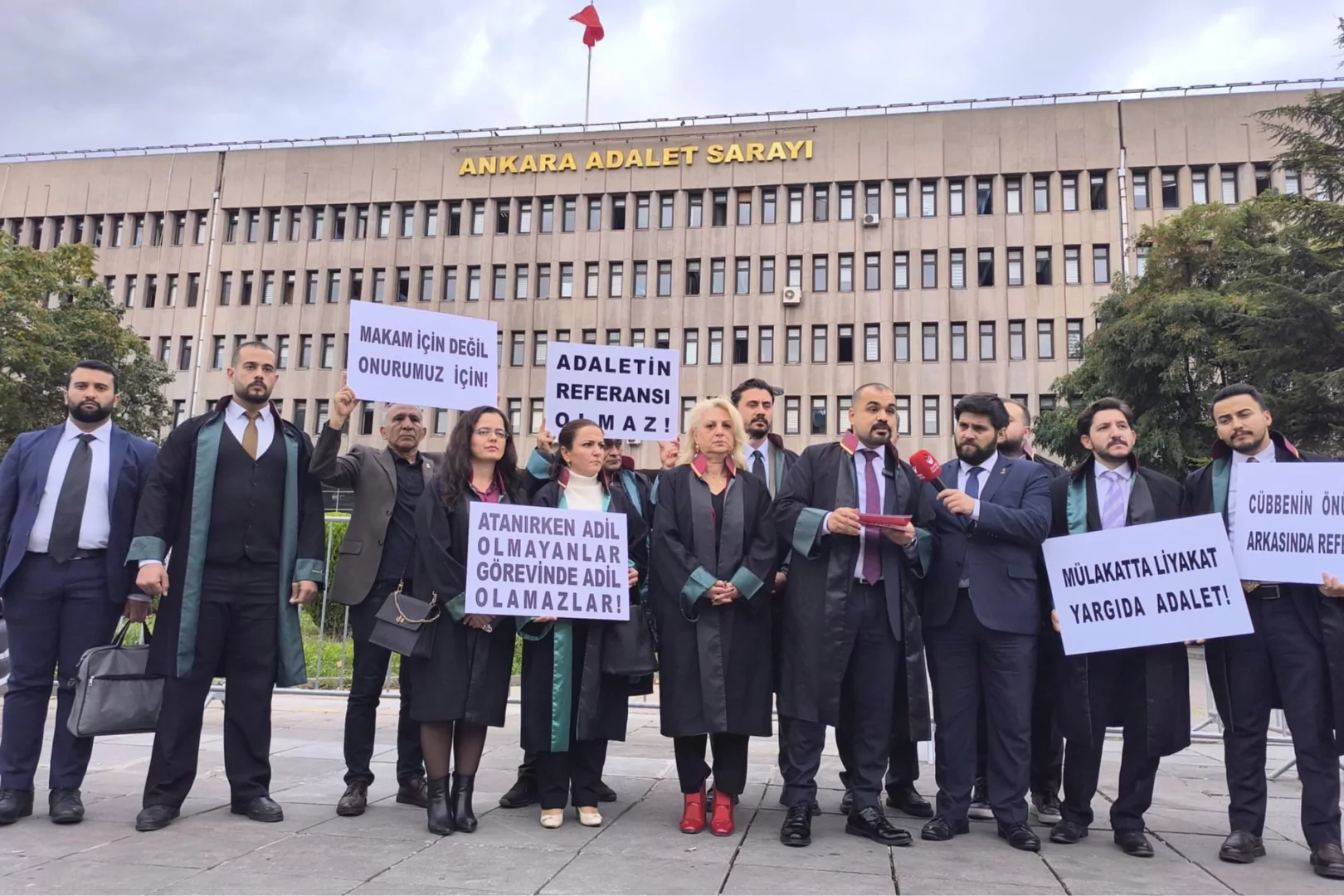 Zafer Partisi’nden Baro Başkanı’na suç duyurusu